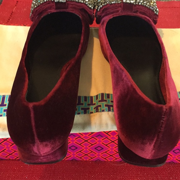 Tory Burch Sparkling Crystal Encrusted Velvet Shoes Never Used - Picture 3 of 8